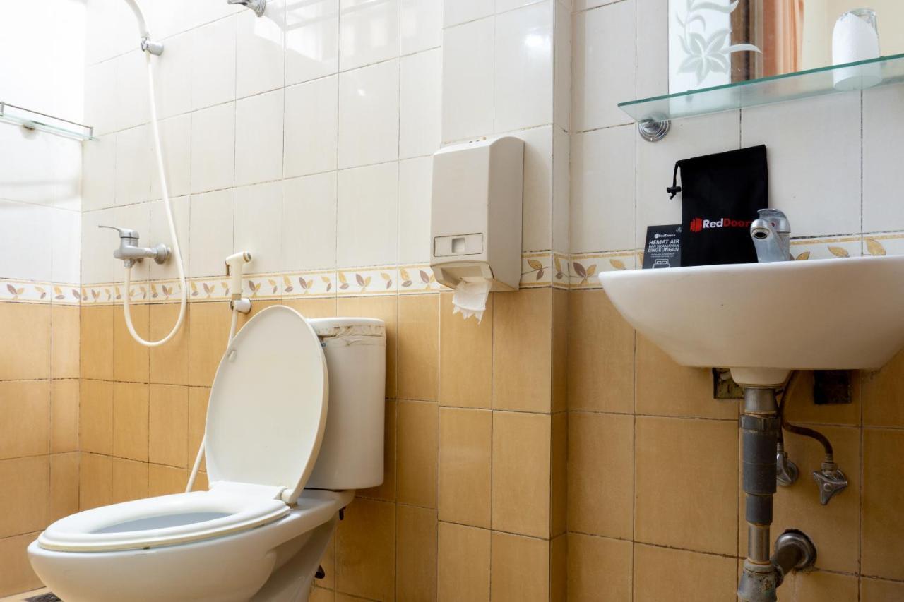 Reddoorz Plus Near Brawijaya Museum Μαλάνγκ Εξωτερικό φωτογραφία